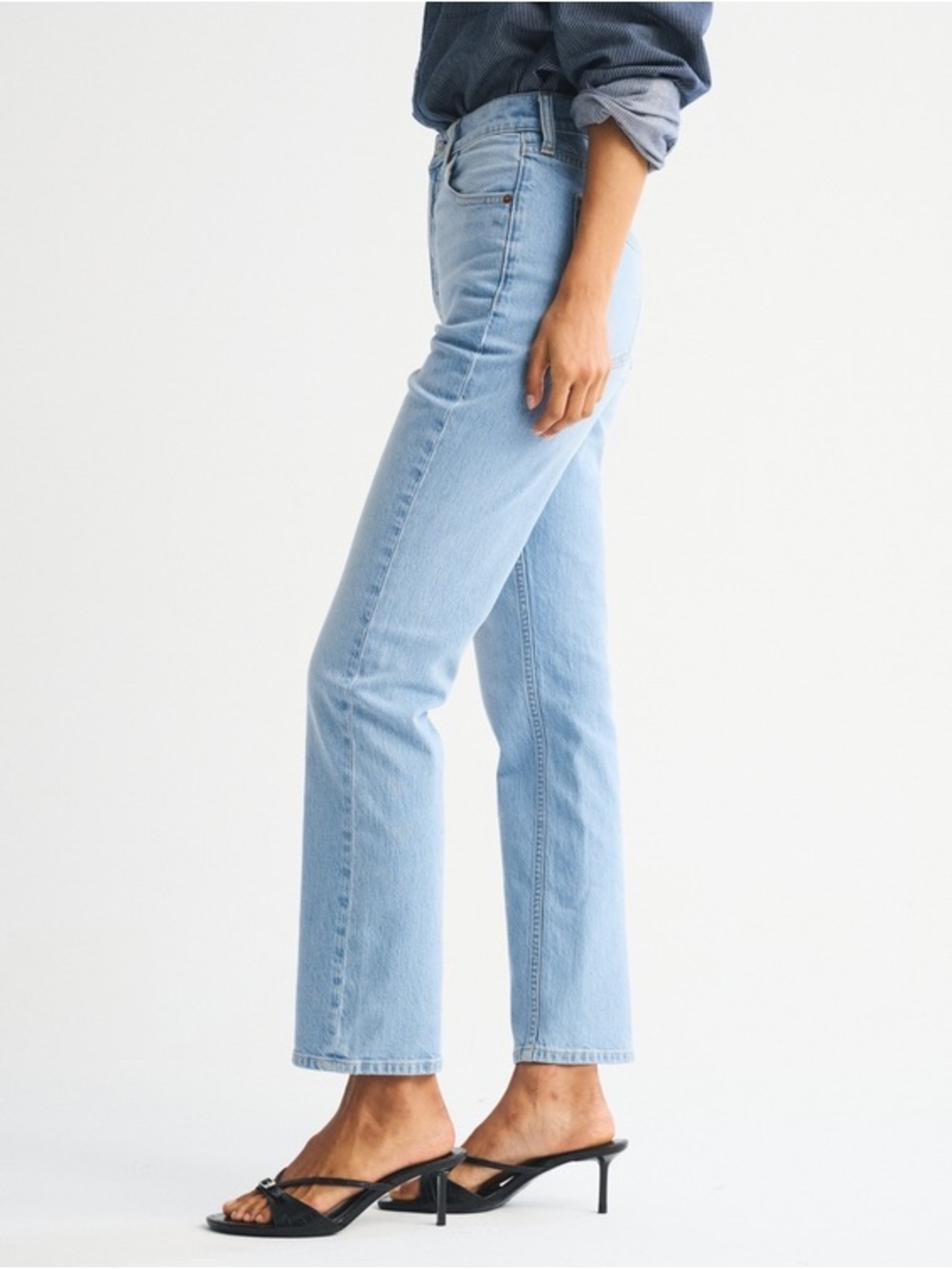 Abercrombie The Ankle Straight Ultra High Rise Stretch Light Wash Jeans 6 SHORT - Picture 3 of 15